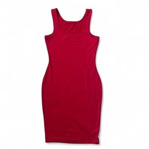Size Medium Red midi dress, ideal for a night out #GoingOut #PartyDress